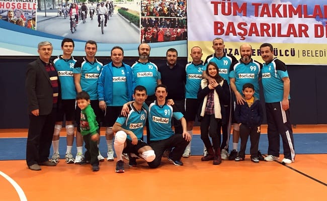 VOLEYBOL TURNUVALARI DEVAM EDİYOR