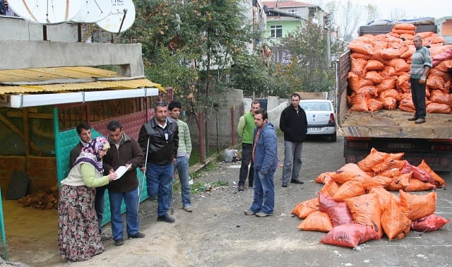 ÇORUM’DA FAKİR AİLELERE KÖMÜR YARDIMI YAPILACAK