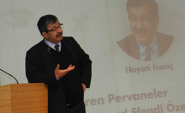 HAYATİ İNANÇ ÇORUM’DA KONFERANS VERDİ