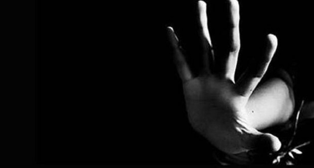 TACİZLE SUÇLANDI GÖREVDEN ALINDI