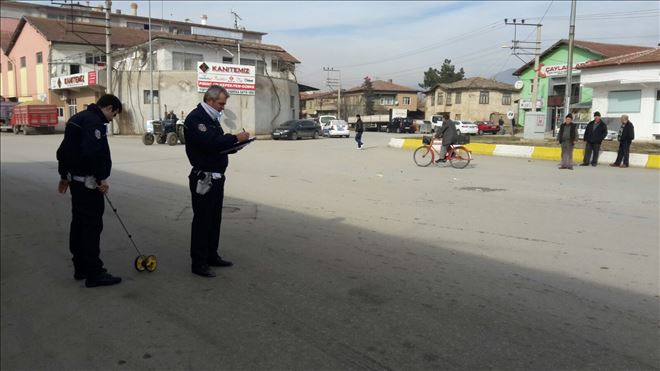 OTOMOBİLLE ELEKTRİKLİ BİSİKLET ÇARPIŞTI