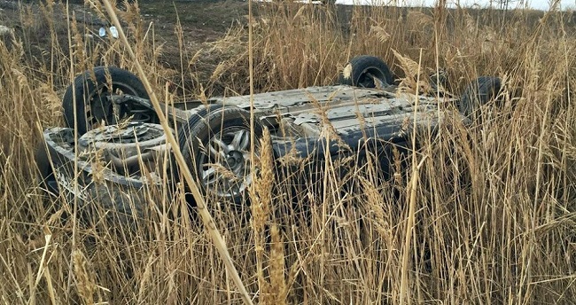 ÇORUM’DA OTOMOBİL TARLAYA UÇTU