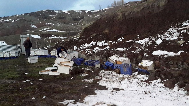 ÇORUM’DA TOPRAK KAYMASI