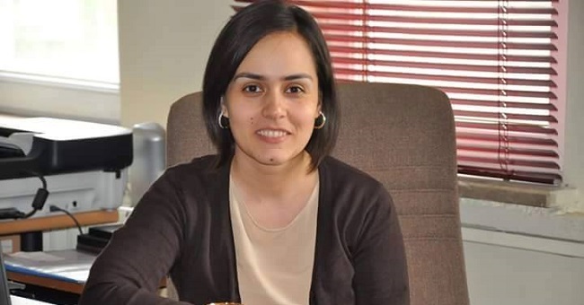 GENÇ HEMŞİRE KANSERE YENİLDİ