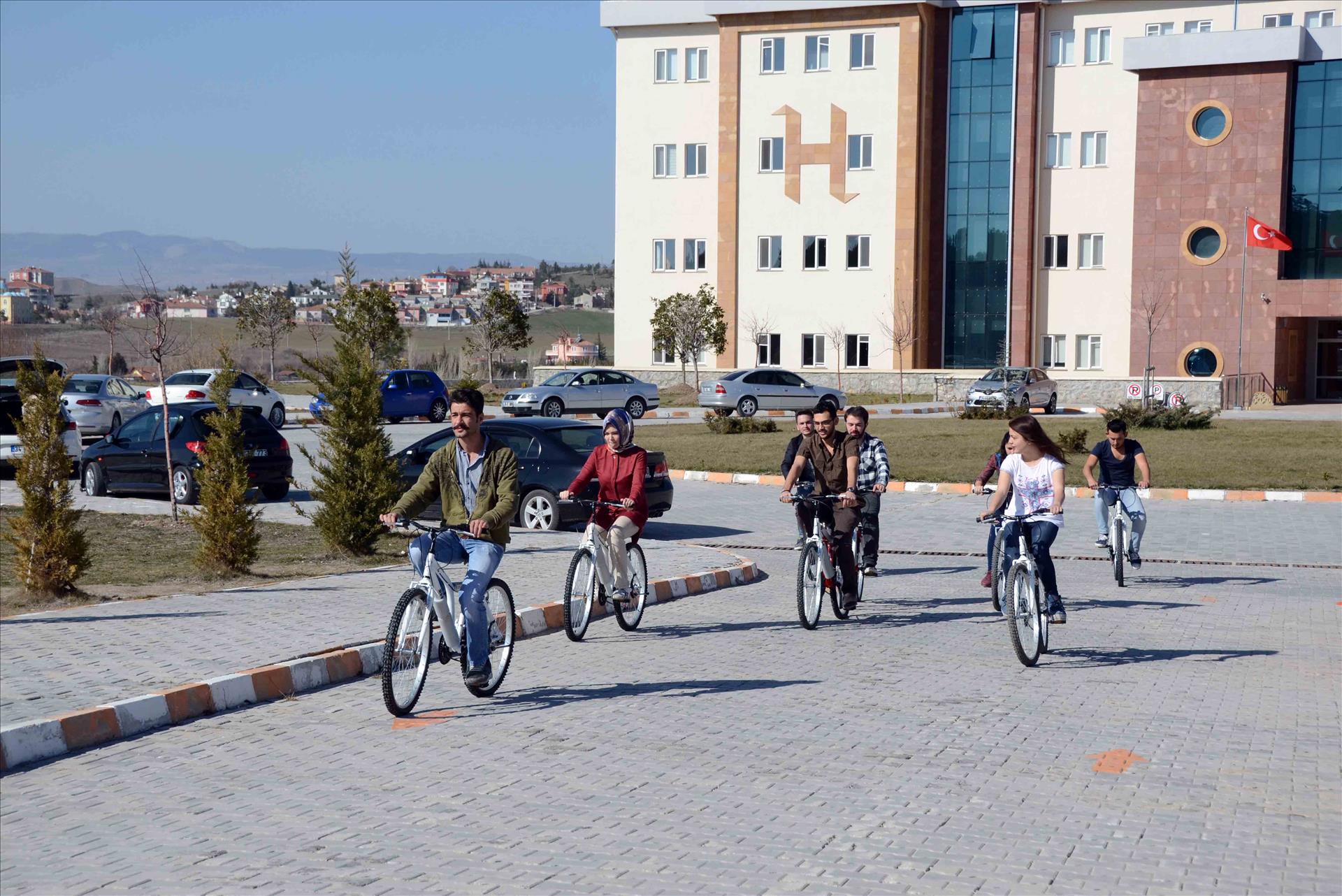 HİTİT ÖĞRENCİLERİ BİSİKLETİ ÇOK SEVDİ