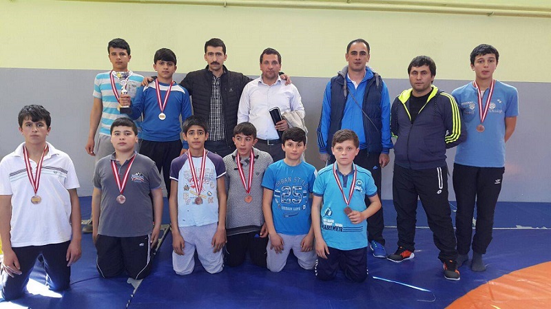 OSMANCIK GÖKDERE ORTAOKULU GÜREŞTE İDDİALI