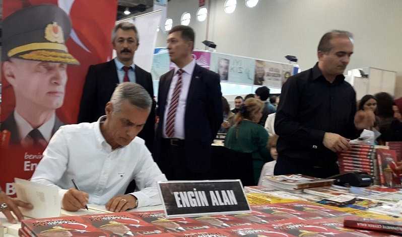 ÇORUMLU ÖĞRENCİLER KİTAP FUARINI GEZDİ