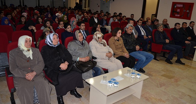 ŞEHİTLERE VEFA VE DUA PROGRAMI DÜZENLENDİ