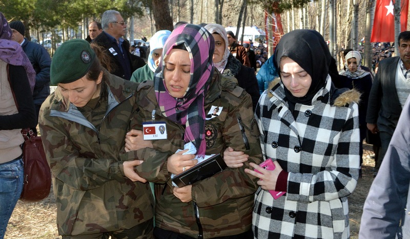 ŞEHİT EŞİNDEN AĞLATAN MEKTUP