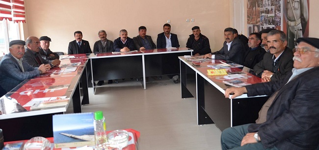 BAŞKAN KÖY MUHTARLARINI DİNLEDİ