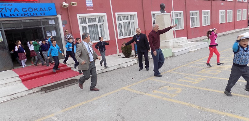 ZİYA GÖKALP’TE DEPREM VE YANGIN TATBİKATI