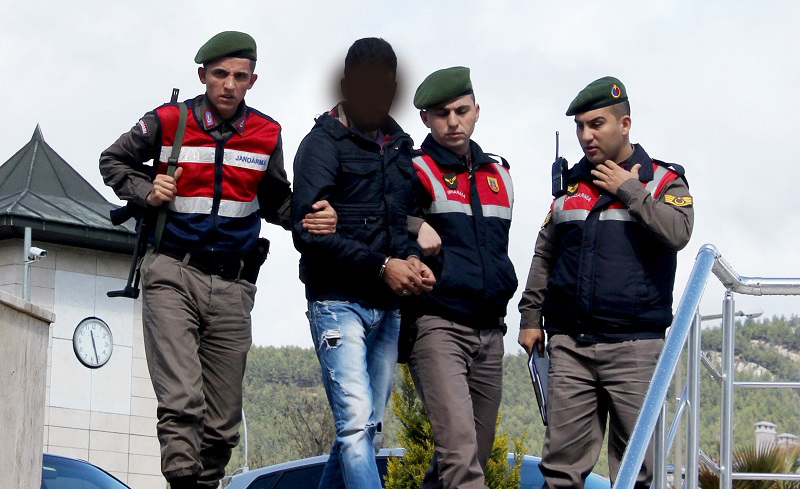 ÇORUM’DA İKİ MAHKUM CEZAEVİNDEN FİRAR ETTİ