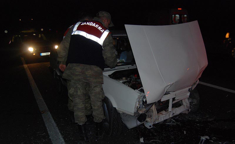 ÇORUM’DA KORKUNÇ KAZA: 1 ÖLÜ, 5 YARALI