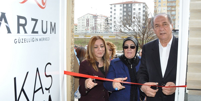 ARZUM GÜZELLİK SALONU AÇILDI