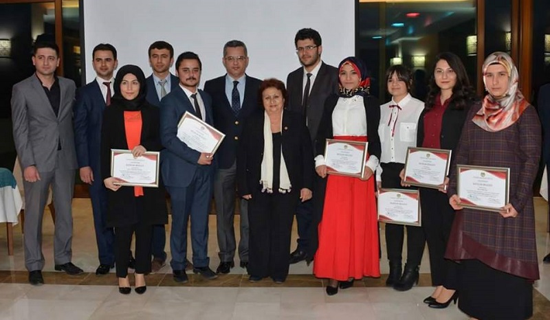 STAJER AVUKATLARIN SERTİFİKA SEVİNCİ