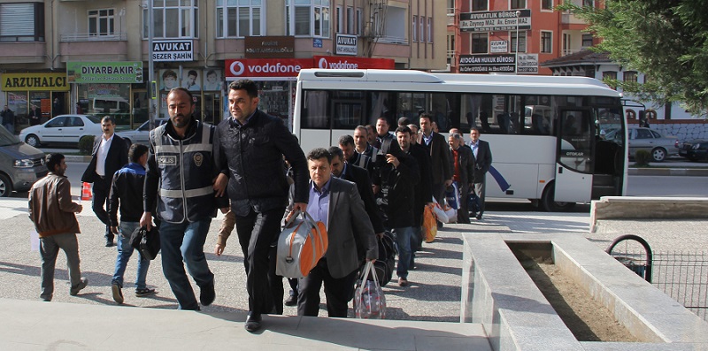 ÇORUM’DA FETÖ ZANLILARI ADLİYEYE SEVK EDİLDİ