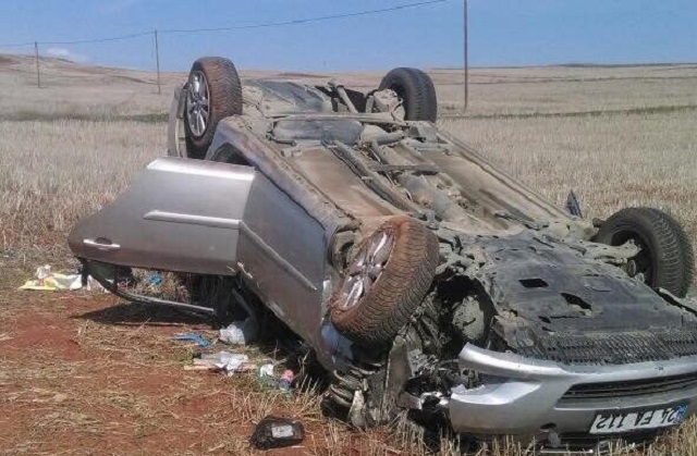 ÇORUM’DA OTOMOBİL TAKLA ATTI: 5 YARALI