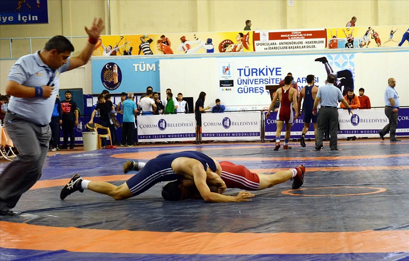 ÇORUM’DA TÜRKİYE GÜREŞ ŞAMPİYONASI BAŞLADI