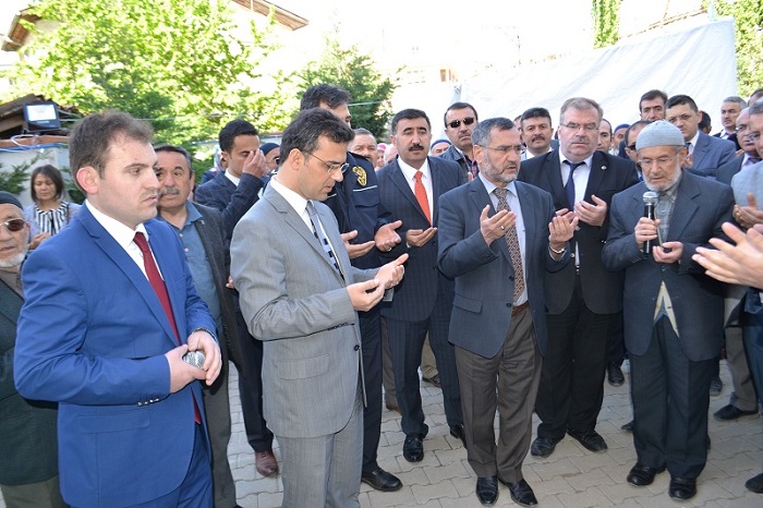 HAYIR ÇARŞISI KERMESİ DUALARLA AÇILDI