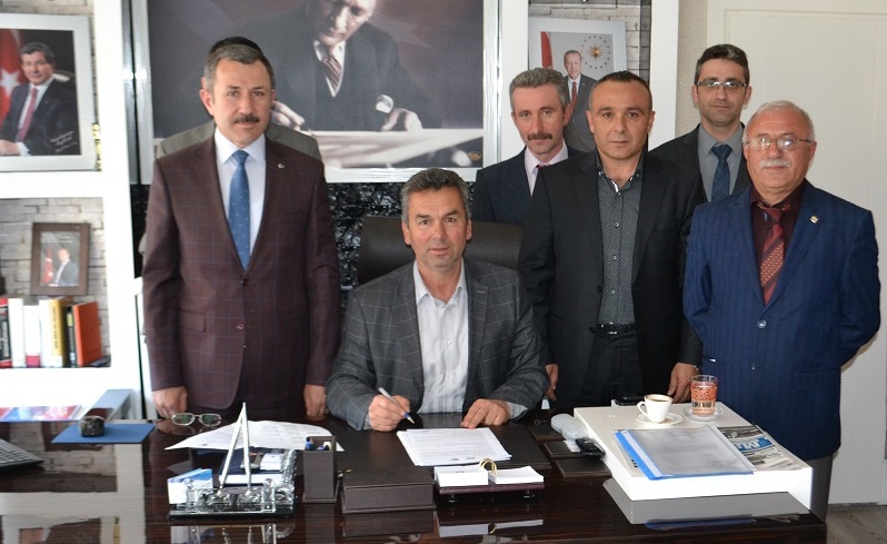 İŞÇİLERDEN SONRA MEMURLARDA SEVİNDİ