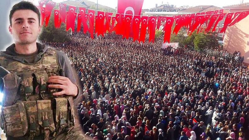 ÇORUMLU ŞEHİDİ 30 BİN KİŞİ UĞURLADI