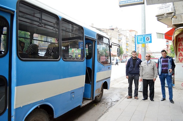 ALACA’YA YENİ OTOBÜS DURAKLARI YAPILDI