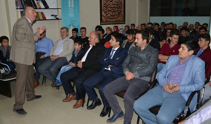 DÜŞÜNCE SEMİNERLERİNDE ‘STRES’ KONUŞULDU