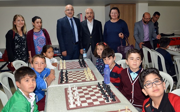 ÇOCUKLAR AKIL OYUNLARINDA YARIŞACAK