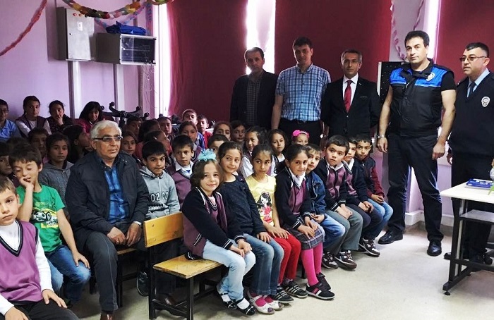 ÖĞRENCİLERE TRAFİK EĞİTİMİ VERİLDİ