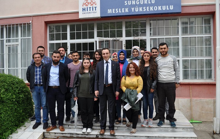 GENÇ GİRİŞİMCİLER ÖĞRENCİLERLE BULUŞTU