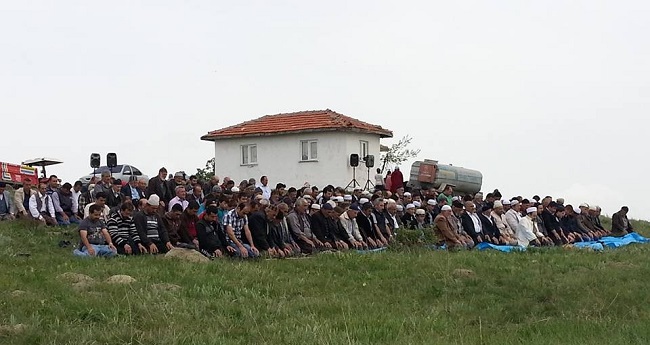 BAYAT’TA YAĞMUR VE ŞÜKÜR DUASI YAPILDI