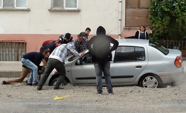 SAĞANAK YAĞIŞ HAYATI FELÇ ETTİ