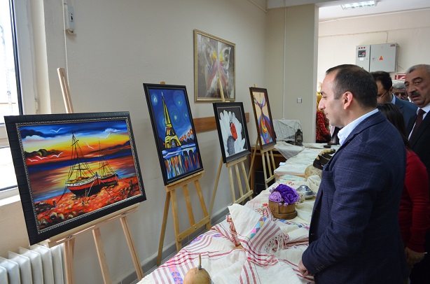 KARGI HALK EĞİTİM’DE SERGİ AÇILIŞI