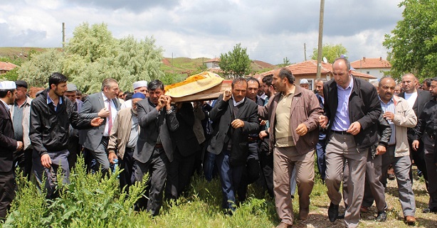 MUHTAR DUALARLA DEFNEDİLDİ