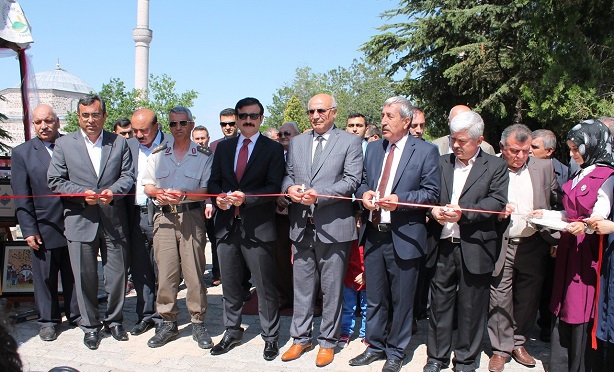 SUNGURLU’DA YIL SONU SERGİLERİ AÇILDI