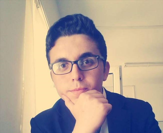 LİSELİ GENÇ EVİNDE ÖLÜ BULUNDU
