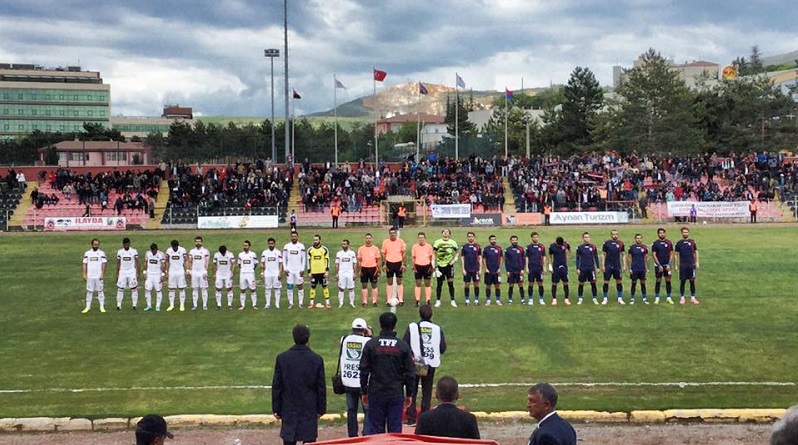 ÇORUM BELEDİYE PLAY-OFF’TA EŞİTLİĞİ BOZAMADI