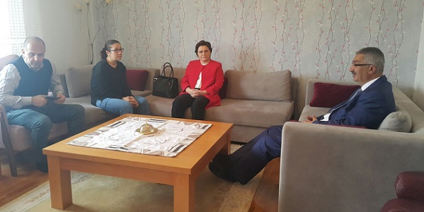 VALİ’DEN KADIN VEKİLE TAZİYE ZİYARETİ