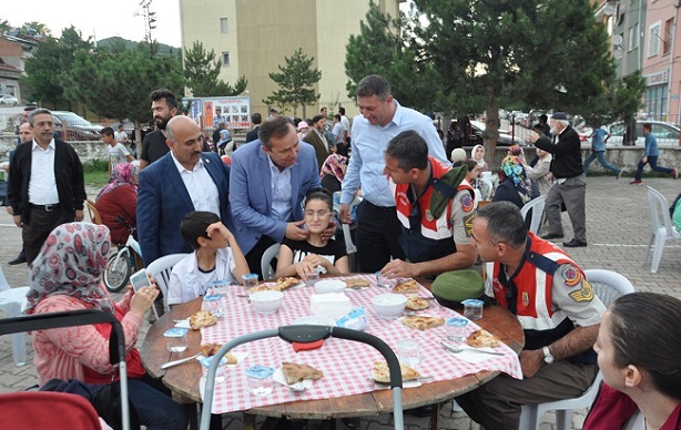 KARDEŞLİK İFTARINDA BULUŞTULAR