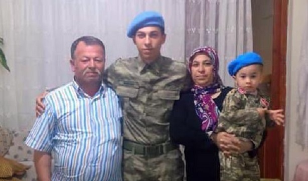 ÇORUM'UN ALACA İLÇESİNDE MEYDANA GELEN TRAFİK KAZASINDA KAYINPEDERİNİN CENAZESİNE GELİRKEN TRAFİK KAZASI GEÇİREN İDRİS DOĞAN, EŞİ SONGÜL DOĞAN, ÇOCUKLARI AYDIN DOĞAN VE YUSUF AYAZ DOĞAN HAYATINI KAYBETTİ. (M. MUTTALİP YALÇIN/ÇORUM-İHA)