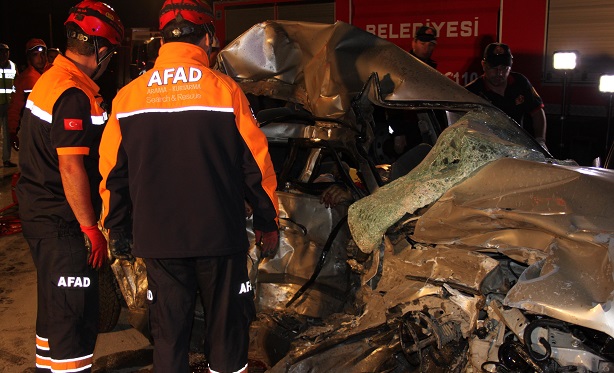 ÇORUM’DA KATLİAM GİBİ KAZA: 6 ÖLÜ