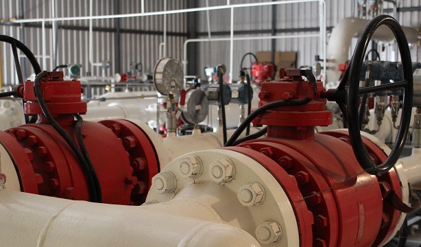 ÇEDAŞ ÇATISI ALTINDA, SÜRMELİGAZ VE KARGAZ GRUP ŞİRKETLERİYLE BİRLİKTE ÇORUM-YOZGAT-KARABÜK-KASTAMONU VE ÇANKIRI İLLERİ İLE BAĞLI 11 İLÇE VE 2 BELDEDE DOĞALGAZ DAĞITIM FAALİYETLERİNİ SÜRDÜREN ÇORUM'UN BAŞARILI ŞİRKETLERİNDEN ÇORUMGAZ A.Ş., BÖLGESİNDE BULUNAN 1 MİLYON 100 BİN KİŞİYE DOĞALGAZ DAĞITIM HİZMETİ SUNARAK ÇORUM'UN VE TÜRKİYE'NİN YÜKSELEN DEĞERİ OLDU. (M. MUTTALİP YALÇIN/ÇORUM-İHA)