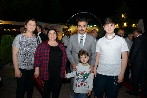ÇORUM'DA ŞEHİT AİLELERİ VE GAZİLER ONURUNA İFTAR YEMEĞİ VERİLDİ (İHA/ÇORUM-İHA)