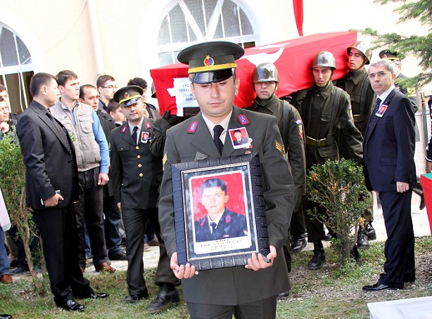 ŞEHİT MUSTAFA’NIN ARKADAŞINA SON GÖREVİ