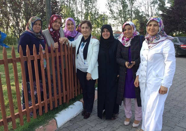 KADIN VEKİLDEN ALACA ÇIKARMASI