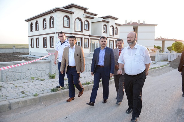 AKKENT KUR’AN KURSUNU İNCELEDİ