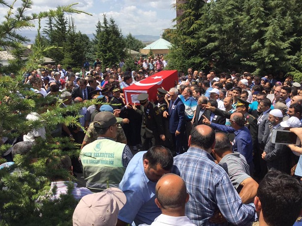 ÇORUMLU ŞEHİT DUALARLA UĞURLANDI