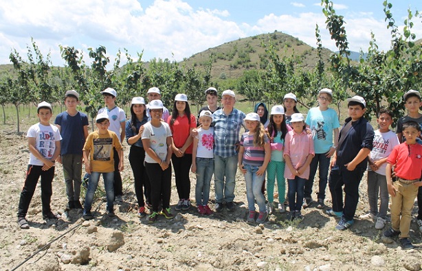 TOPRAK BAYRAMI NEŞEYLE KUTLANDI