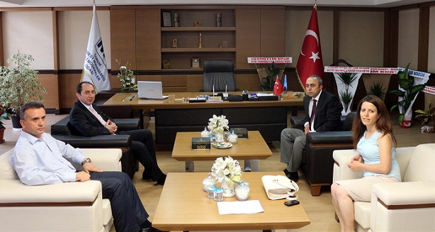 REKTÖR’DEN MUHASEBECİLER ODASINA ZİYARET