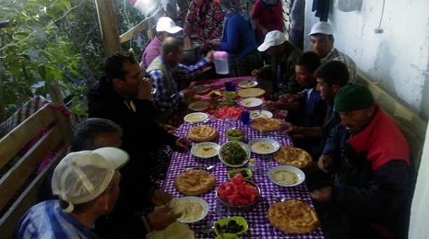 BAŞKAN ÇATKAPI İFTARLARA DEVAM EDİYOR